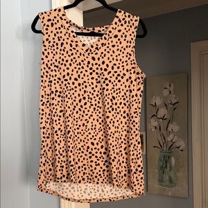 HEIMISH USA Spotted Sleeveless Blouse - Tan and Black